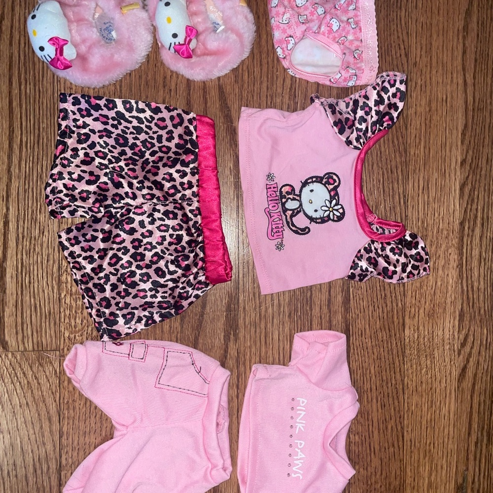 Build-a-Bear "Hello Kitty" and Pink Pajama Set